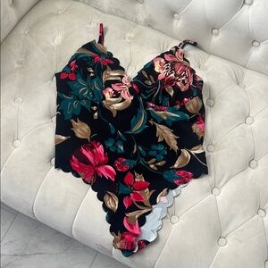 Floral Scalloped Hem Top